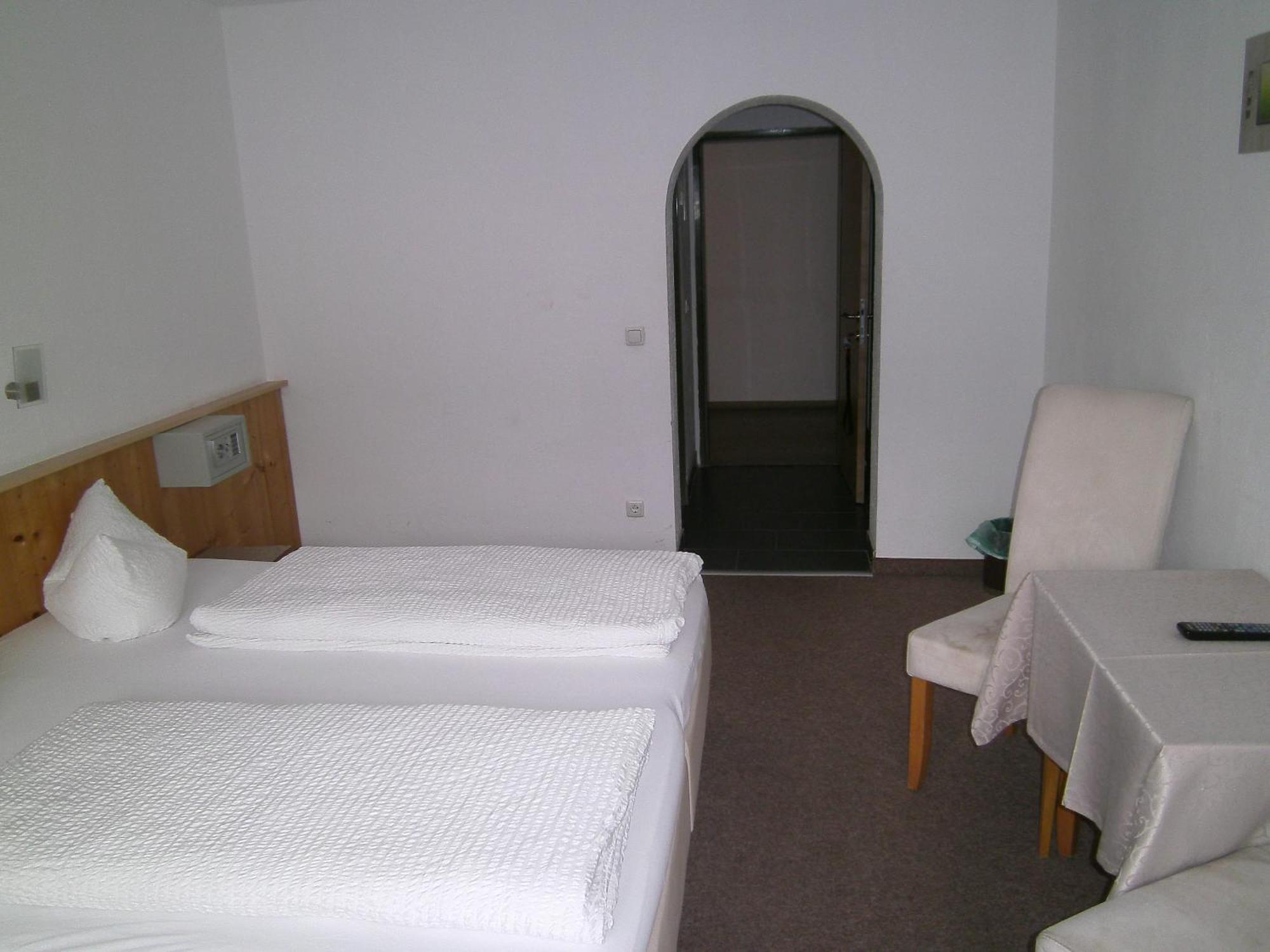 Gasthof Hotel Kirchenwirt Zell am Ziller Exteriör bild