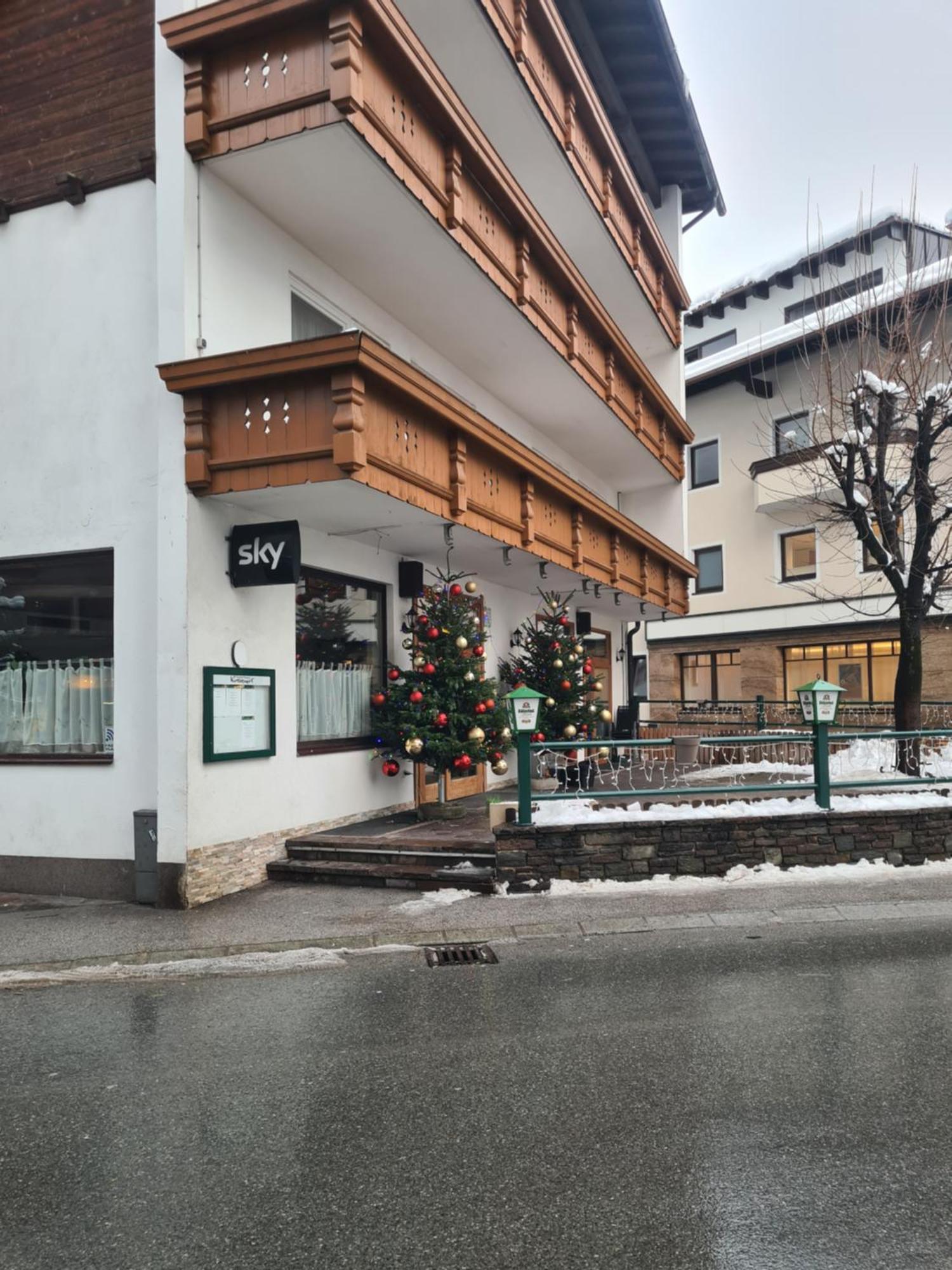 Gasthof Hotel Kirchenwirt Zell am Ziller Exteriör bild