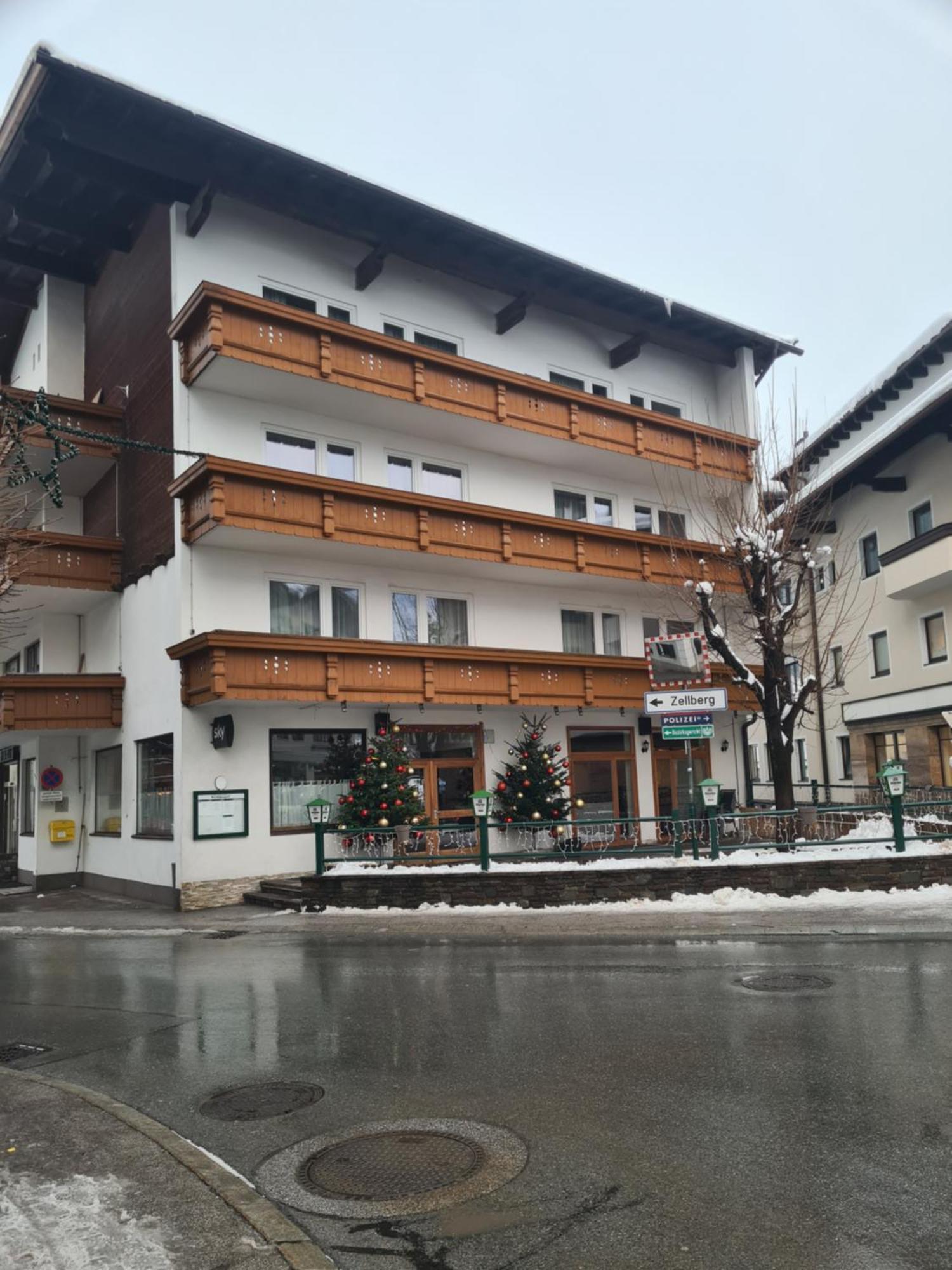 Gasthof Hotel Kirchenwirt Zell am Ziller Exteriör bild