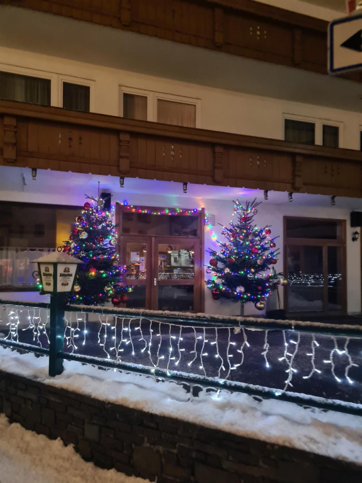 Gasthof Hotel Kirchenwirt Zell am Ziller Exteriör bild